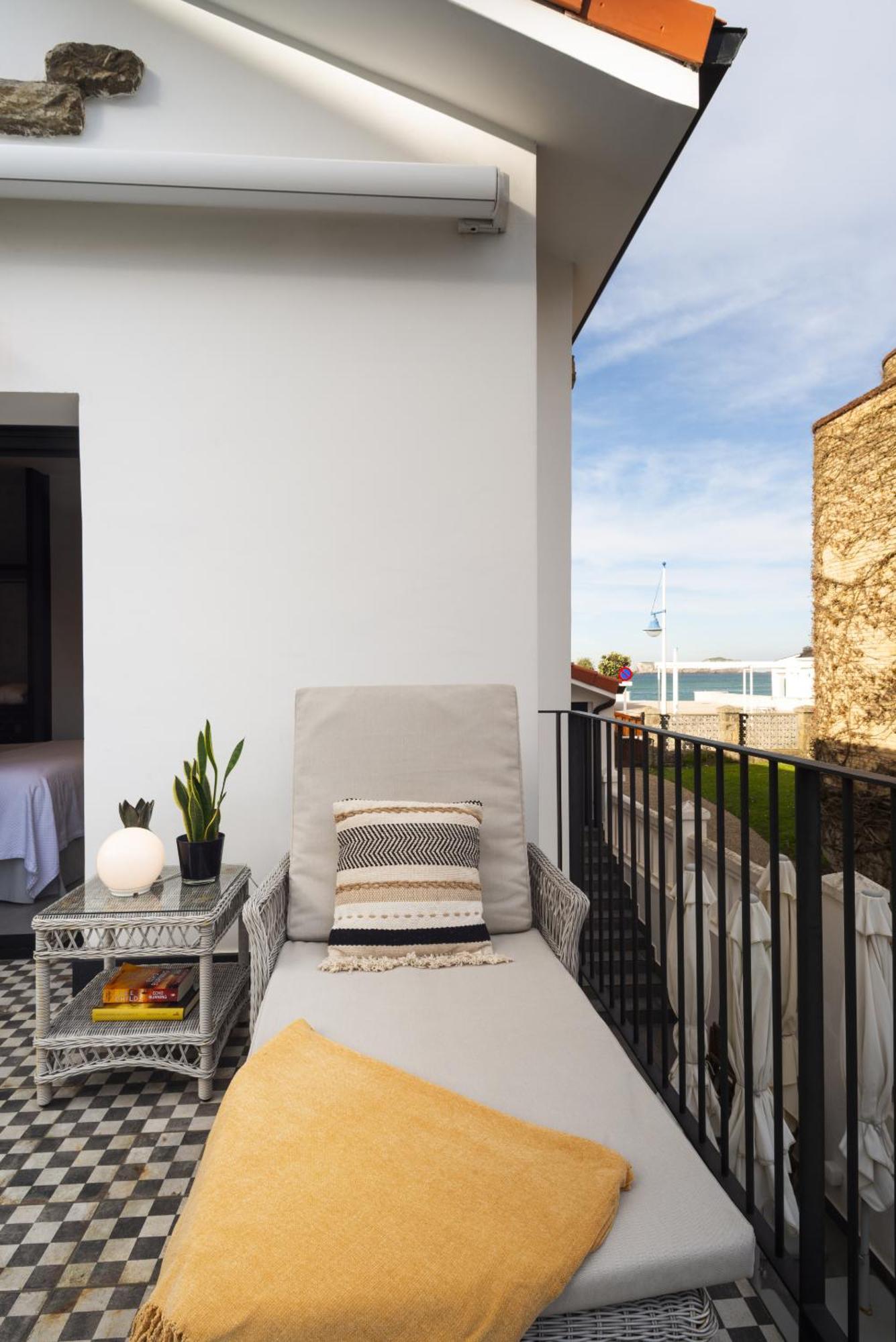 La Playa Suites Suances Extérieur photo