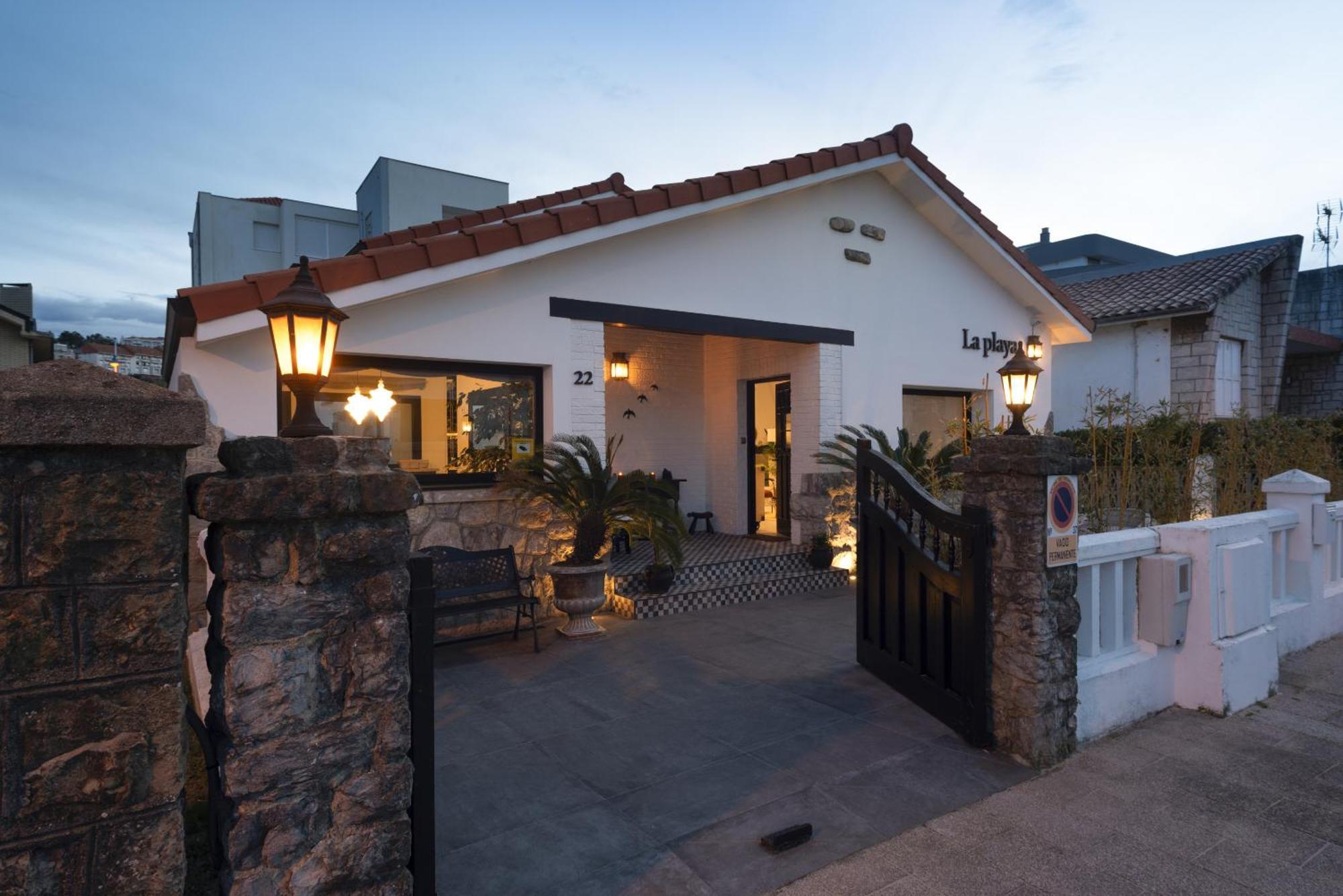 La Playa Suites Suances Extérieur photo