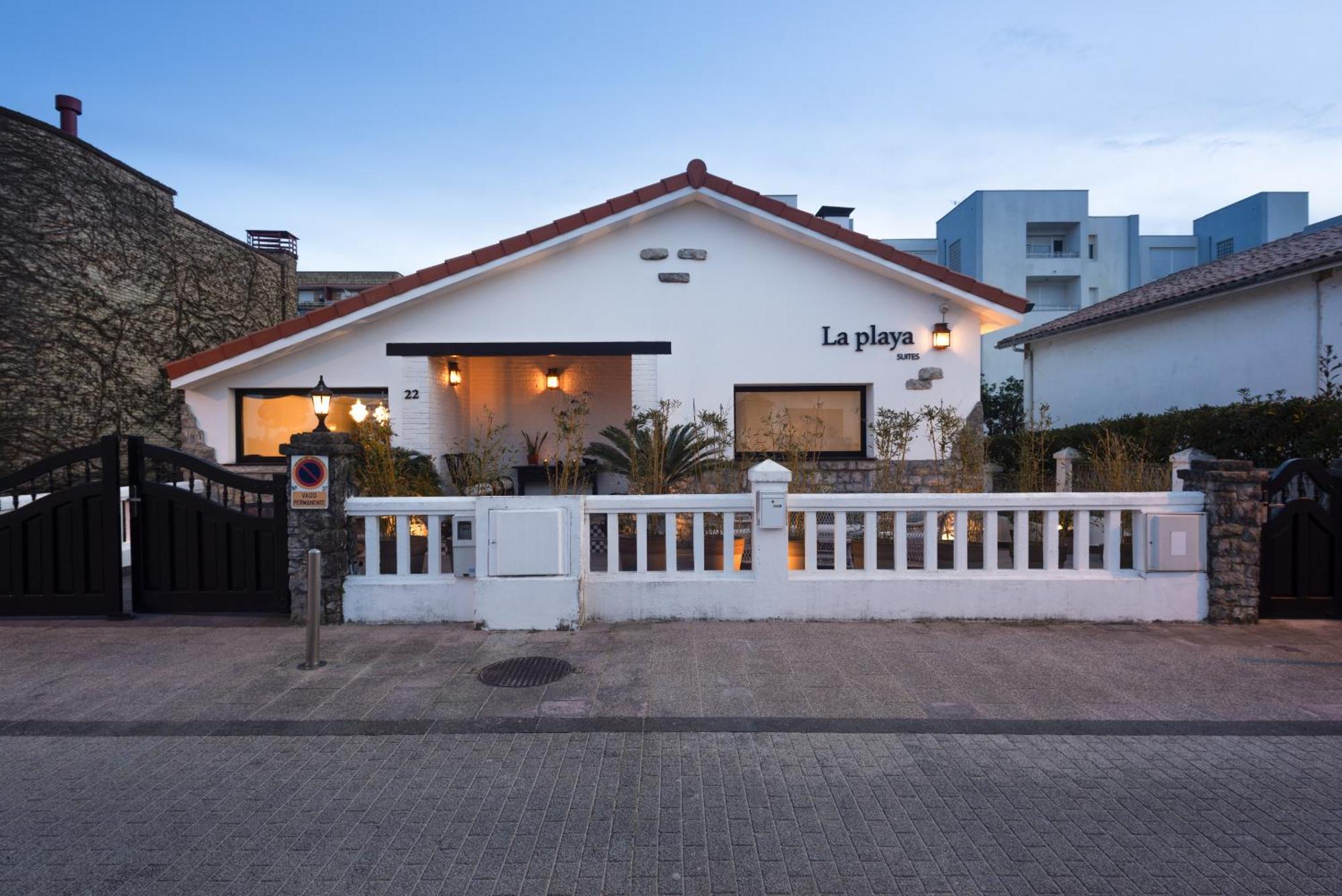 La Playa Suites Suances Extérieur photo