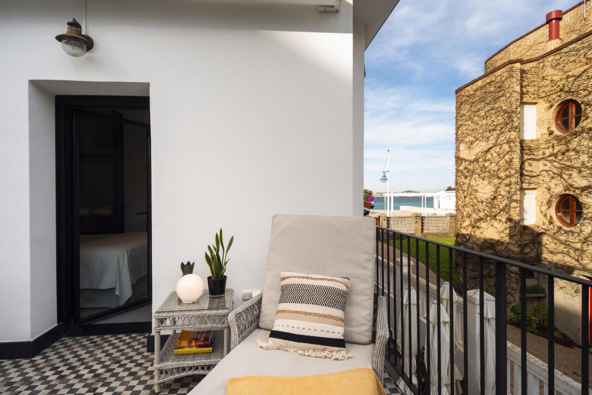 La Playa Suites Suances Extérieur photo